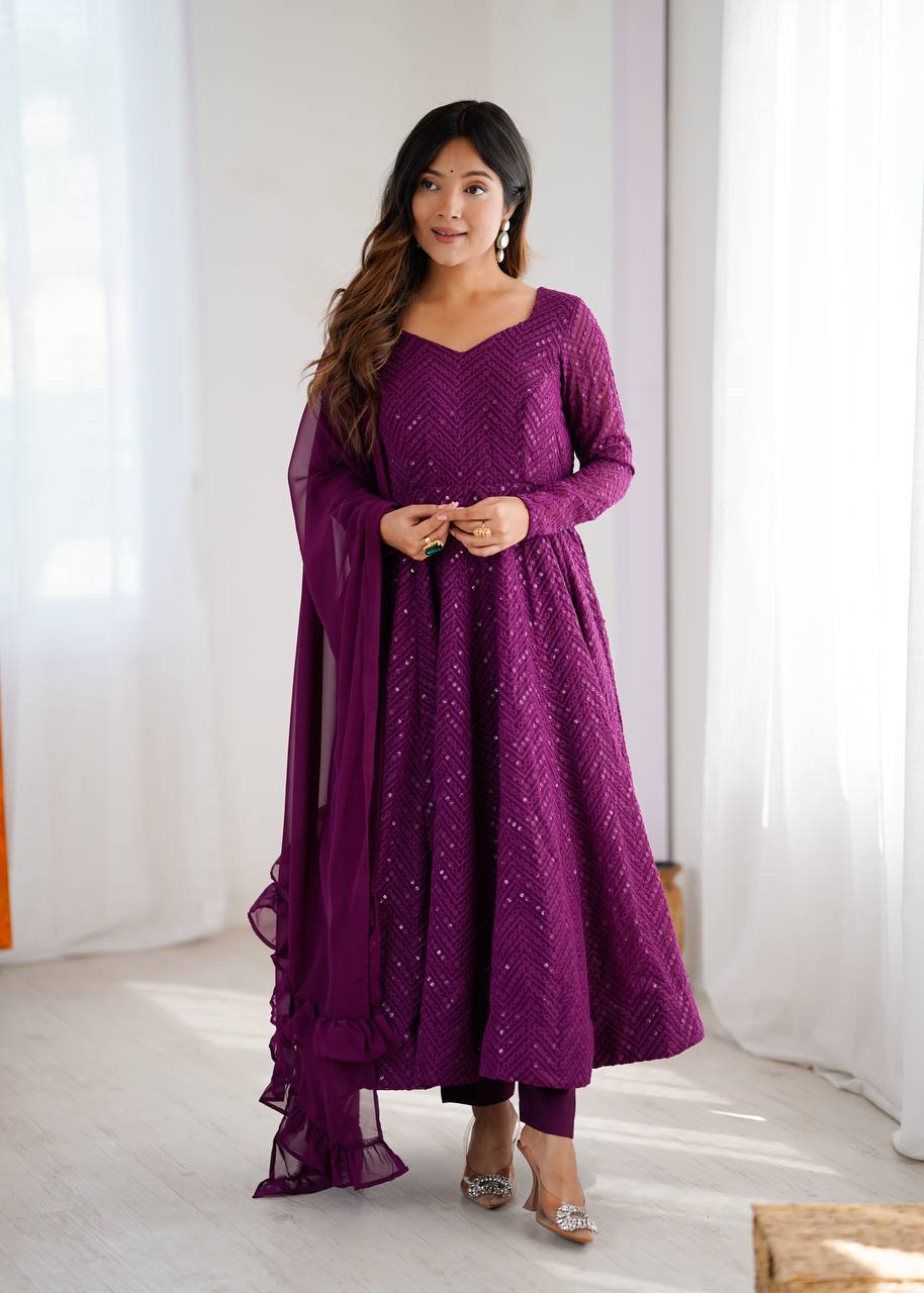 ✨ Elegant Lucknowi Anarkali Set ✨